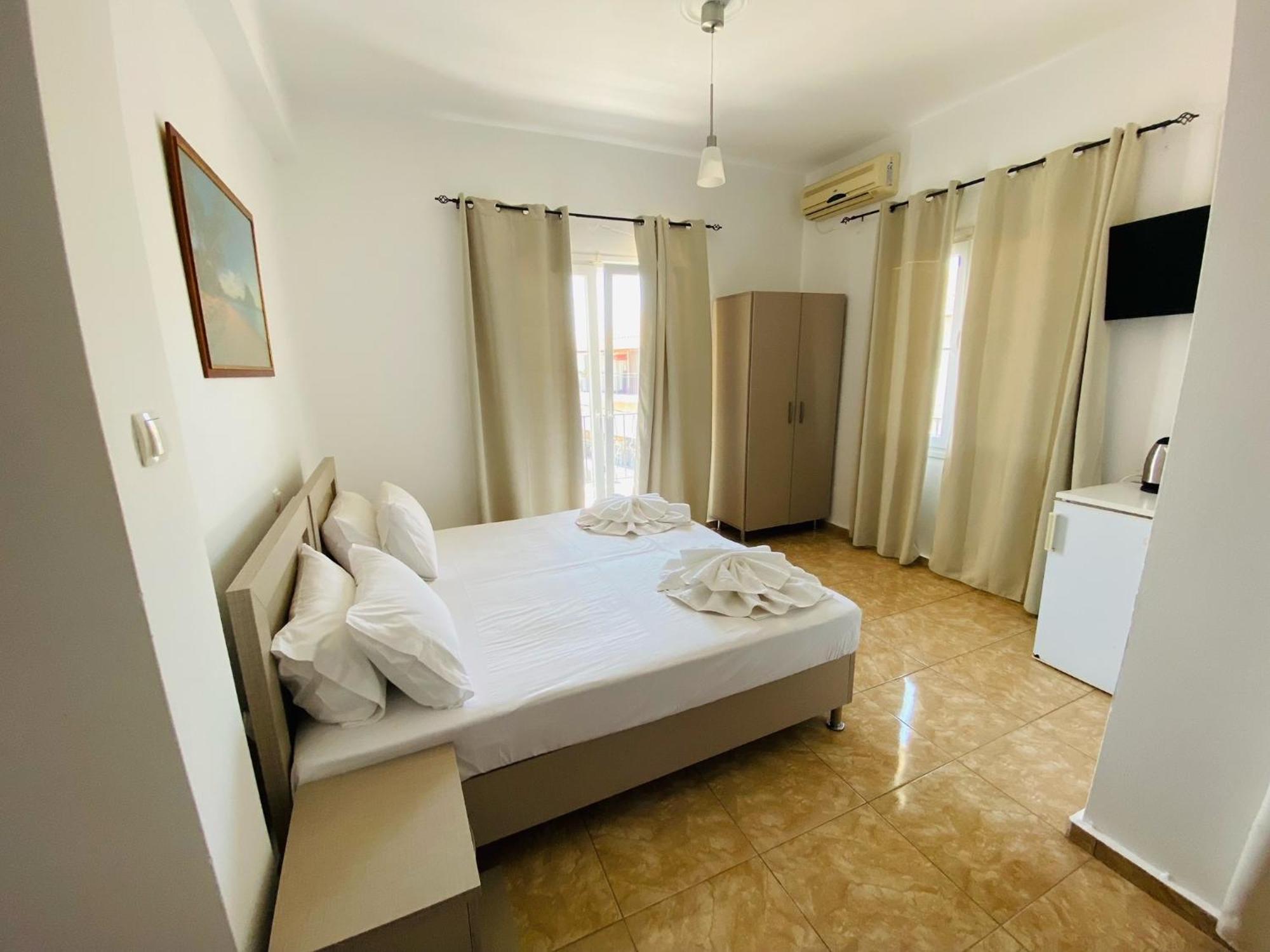 Central Hotel Парга Экстерьер фото