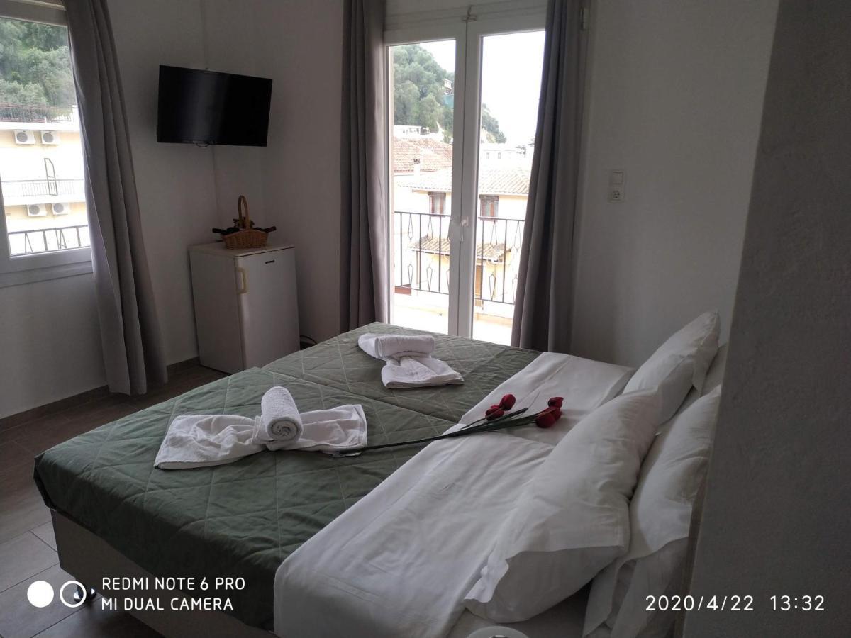 Central Hotel Парга Экстерьер фото