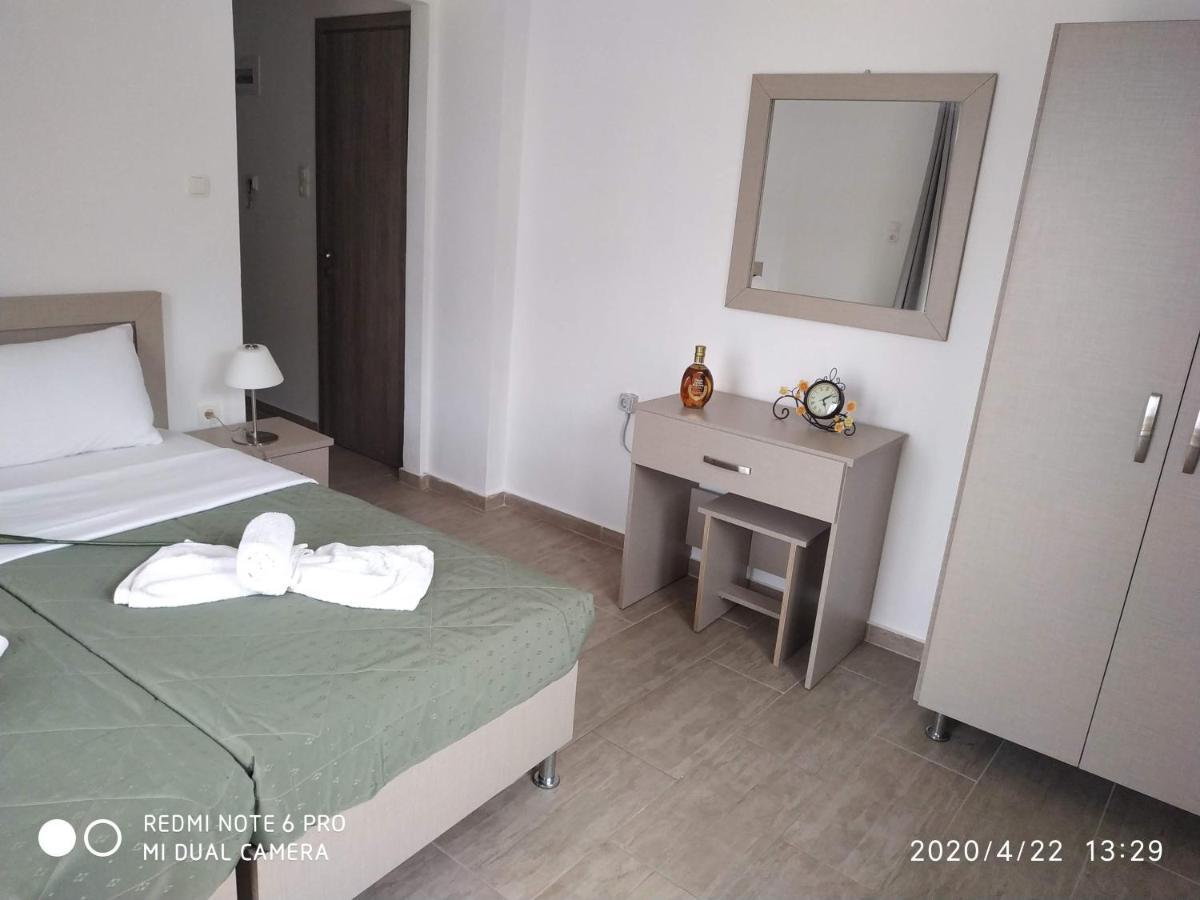 Central Hotel Парга Экстерьер фото